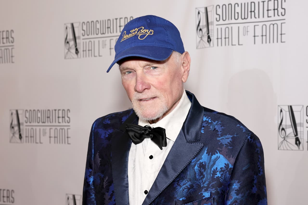 The Beach Boys’ Mike Love goes the extra mile to protect the land around $43 million Lake Tahoe estate — MarketWatch, Boston Business news